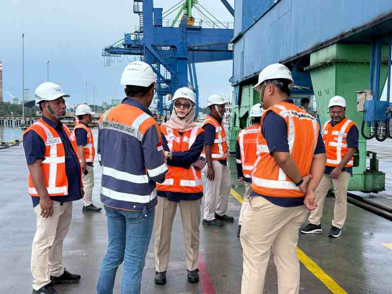 Ramadan dan Lebaran Dongkrak Arus Petikemas di Kariangau, PT KKT Catat Kenaikan 3 Persen.