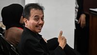 Roy Suryo Pertanyakan Prosedur Hukum: Penggeledahan Disebut Tanpa Surat Perintah di Persidangan