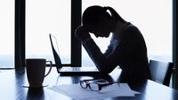 Mengenal Quiet Cracking Demotivasi Karyawan yang Terselubung di Balik Produktivitas Tinggi