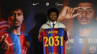 Karim Adeyemi Resmi ke Barcelona, Ambisi ‘Tsunami’ Trofi di Camp Nou