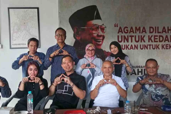 HUT Demokrat Samarinda ke-25: Luncurkan Gerakan Laskar Biru