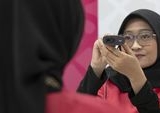 Pemerintah Jamin Privasi Pengguna Hijab di Registrasi Biometrik dengan Bilik Khusus