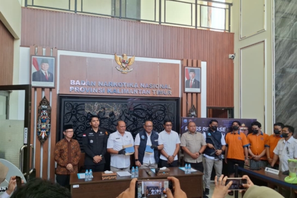 BNNP Kaltim Musnahkan 993 Gram Sabu