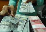 Rupiah Melonjak ke Rp17.695 per Dolar AS: Dampak Penurunan Minyak dan Harapan Damai Timur Tengah