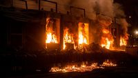 Pria di Bandung Bakar Rumah Orang Tua Akibat Sakit Hati, Ayah Terluka Parah