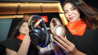 JBL Tingkatkan Pengalaman Audio Headphone Tour ONE M3 dan TWS Tour PRO 3 Melalui Pembaruan OTA