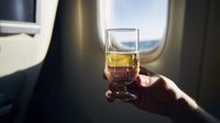 Mengapa Pramugari Enggan Sajikan Soda Diet di Pesawat? Bukan karena Kesehatan!
