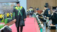 Dirut Bulog Ahmad Rizal Raih Gelar Doktor UI, Perkuat Strategi Ketahanan Pangan Berkelanjutan