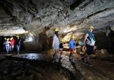 Gua Vjetrenica UNESCO Bosnia Jadi Oase Dingin di Tengah Panas Ekstrem