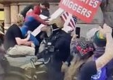 Viral, Pria Berkostum Spider-Man Hadang Aksi Pembakaran Al Quran di Minneapolis AS