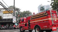 Restoran di Melawai Jaksel Ludes Terbakar, 75 Petugas Gulkarmat Dikerahkan
