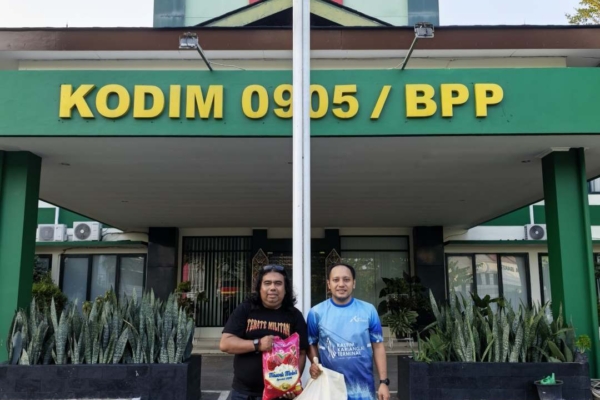 Peduli Dampak Karhutla, KKT Salurkan Bantuan Sembako Lewat Kodim 0905 Balikpapan.