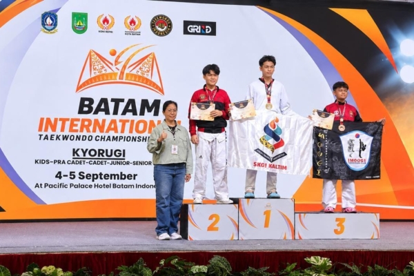 Dua Atlet Taekwondo Kaltim Raih Emas di Batam