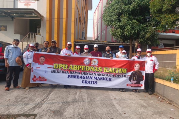 Pembagian Masker Samarinda oleh ABPEDNAS Kaltim