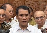 Mentan Amran Targetkan Harga Beras Turun Pekan Ini: Analisis Strategi Pemerintah
