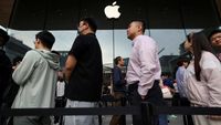 Fenomena Antrean iPhone Pro Terbaru di Beijing: Antusiasme Konsumen Tak Terbendung