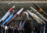 Iran Pertimbangkan Produksi Senjata Nuklir dan Keluar dari NPT di Tengah Ketegangan AS