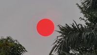 BMKG Ungkap Penyebab Langit Kemerahan di Medan, Bukan Perubahan Warna Matahari