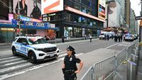 Penikaman Maut Guncang Times Square New York Satu Tewas Satu Terluka