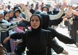 Ratusan Ribu Anak Gaza Kembali Sekolah di Tengah Puing dan Tenda Darurat