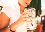 Mitos atau Fakta: Benarkah Minum Air Es Bisa Menyebabkan Kenaikan Berat Badan?