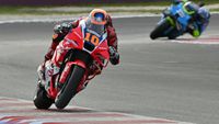 Luca Marini Prediksi Dominasi Aprilia di MotoGP Mandalika 2026: Analisis Mendalam