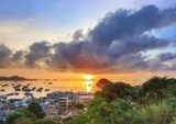 Kabut Asap Selimuti Labuan Bajo, Pemandangan Eksotis Taman Nasional Komodo Terganggu